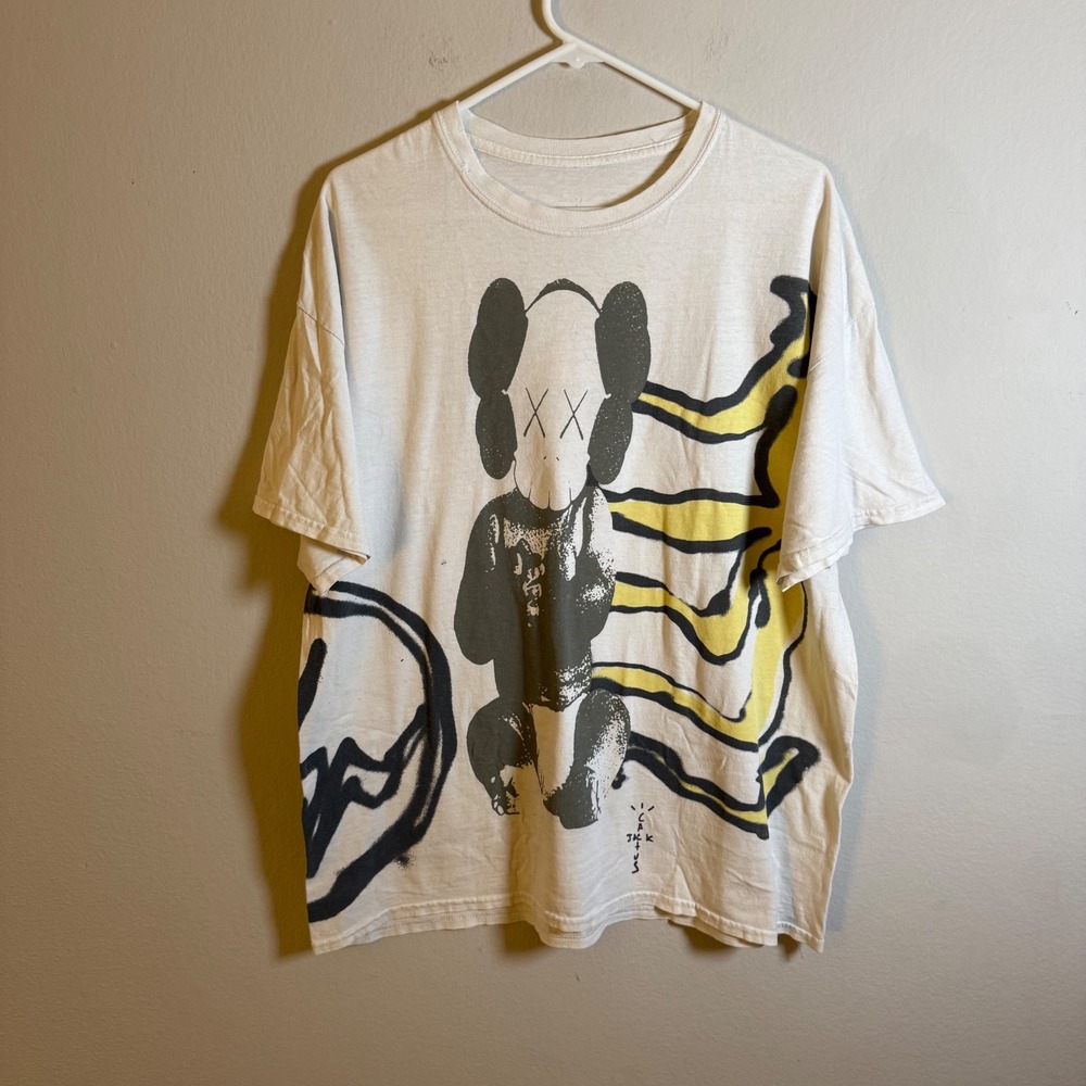 Travis Scott Cactus Jack x KAWS For Fragment Tee Cream Mens Large Graphic‎